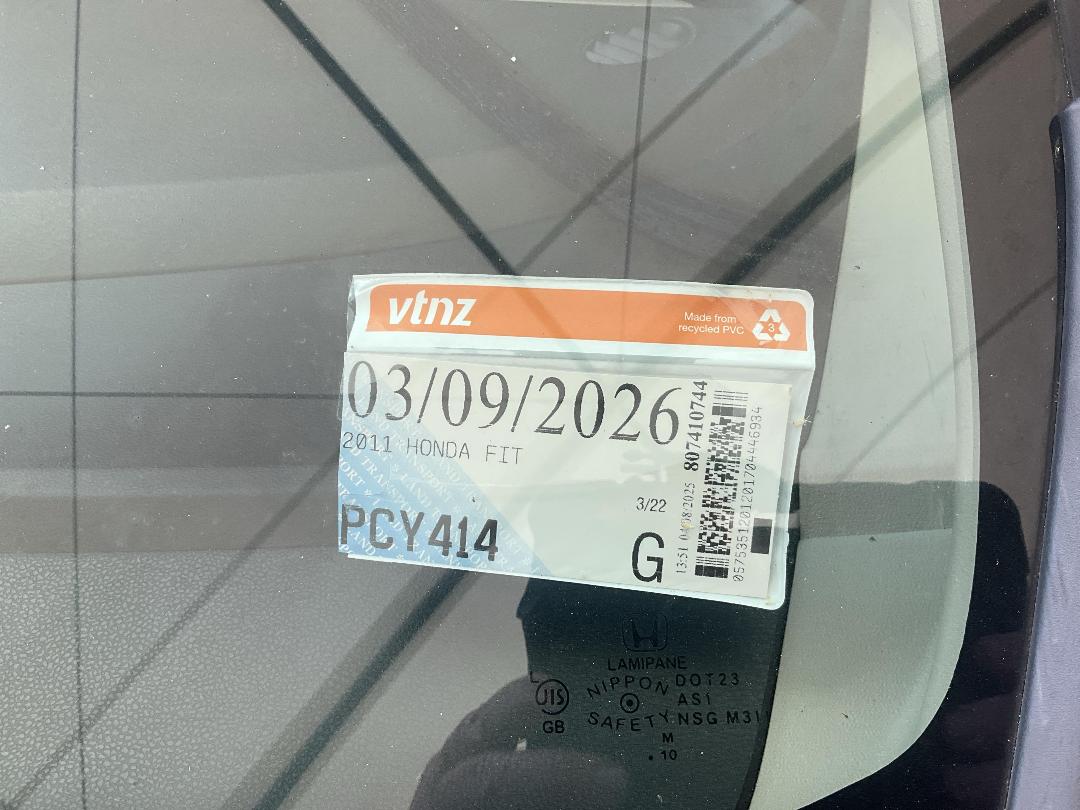 Photo '13' of Honda FIT