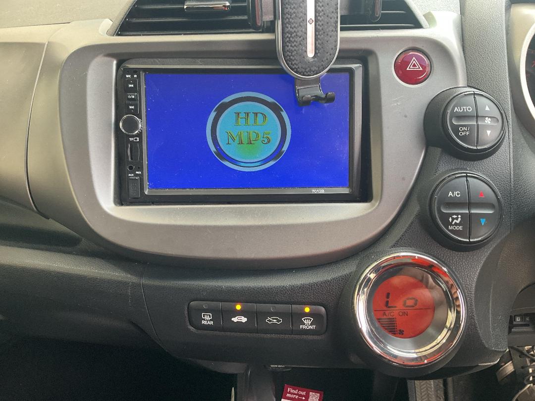 Photo '10' of Honda FIT Photo '10' of Honda FIT