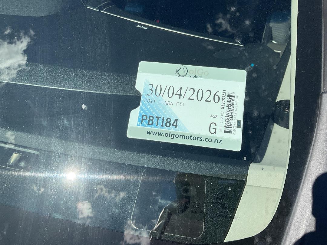 Photo '10' of Honda FIT Photo '10' of Honda FIT