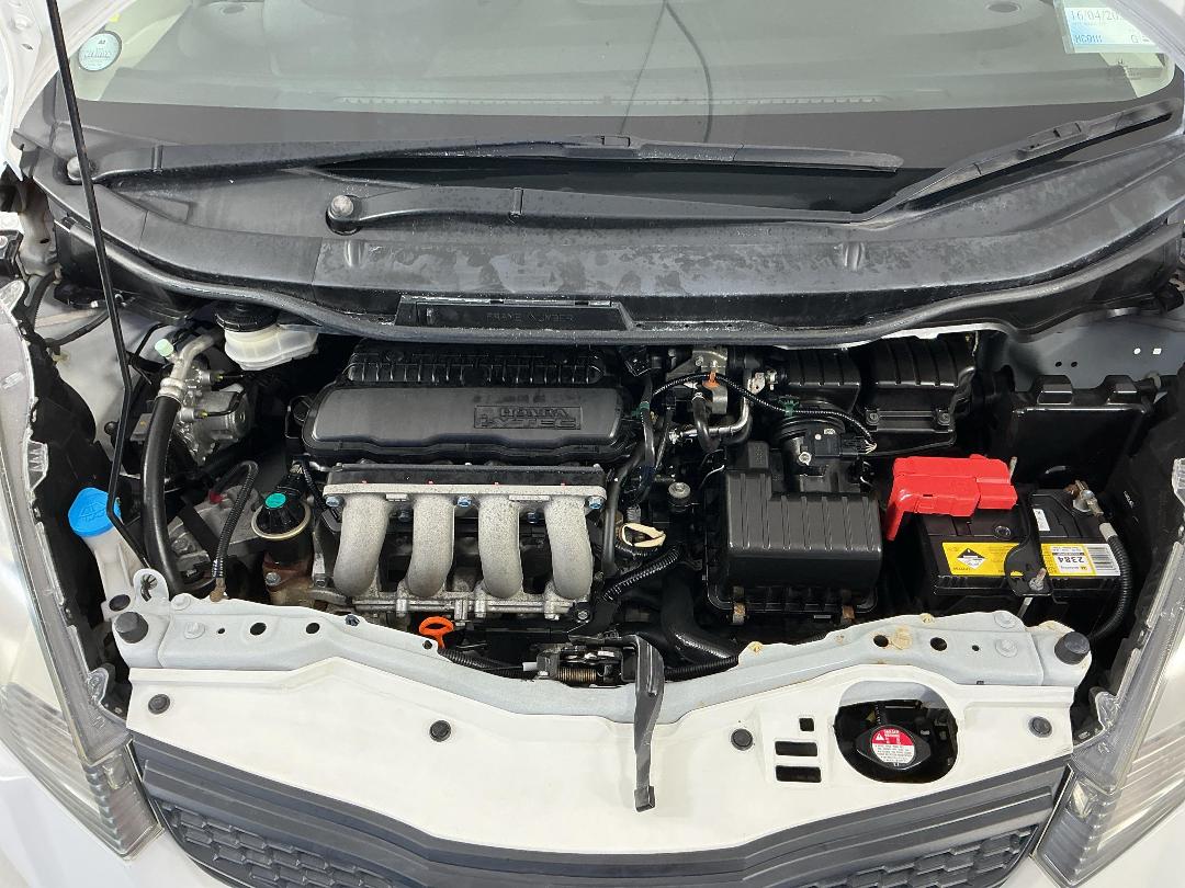 Photo '13' of Honda FIT Photo '13' of Honda FIT