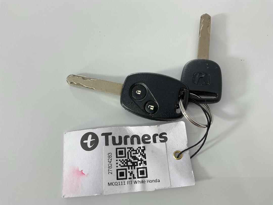 Photo '22' of Honda FIT Photo '22' of Honda FIT