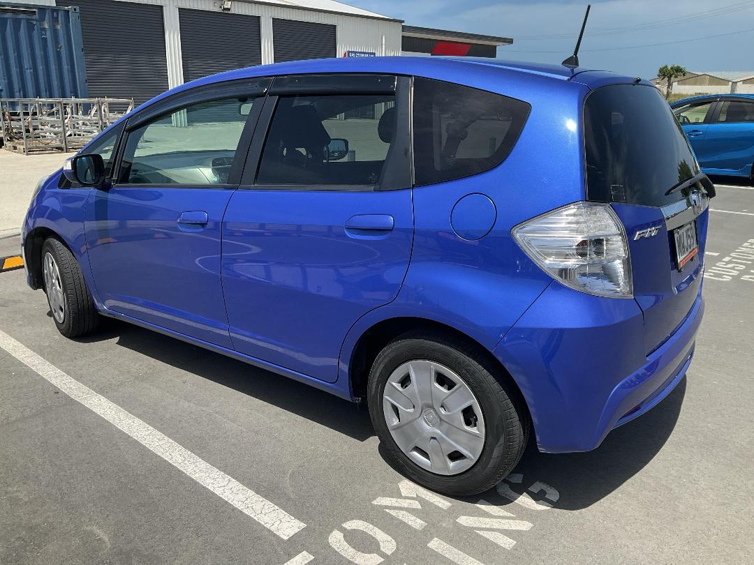 Photo '3' of Honda FIT Hybrid Photo '3' of Honda FIT Hybrid