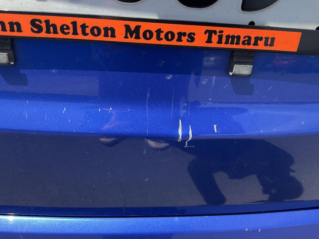 Photo '10' of Honda FIT Hybrid Photo '10' of Honda FIT Hybrid