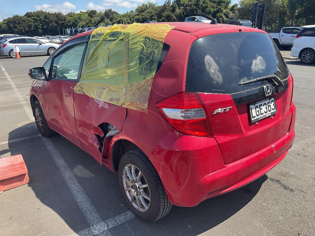 Photo '3' of Honda FIT Photo '3' of Honda FIT