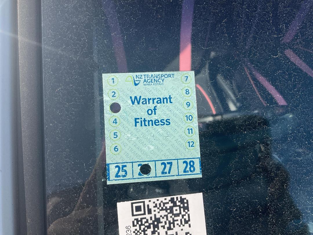 Photo '15' of Honda FIT Hybrid Photo '15' of Honda FIT Hybrid