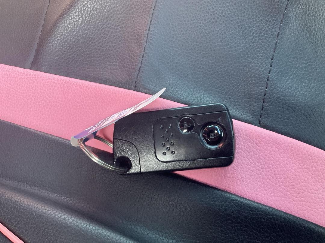 Photo '17' of Honda FIT Hybrid Photo '17' of Honda FIT Hybrid