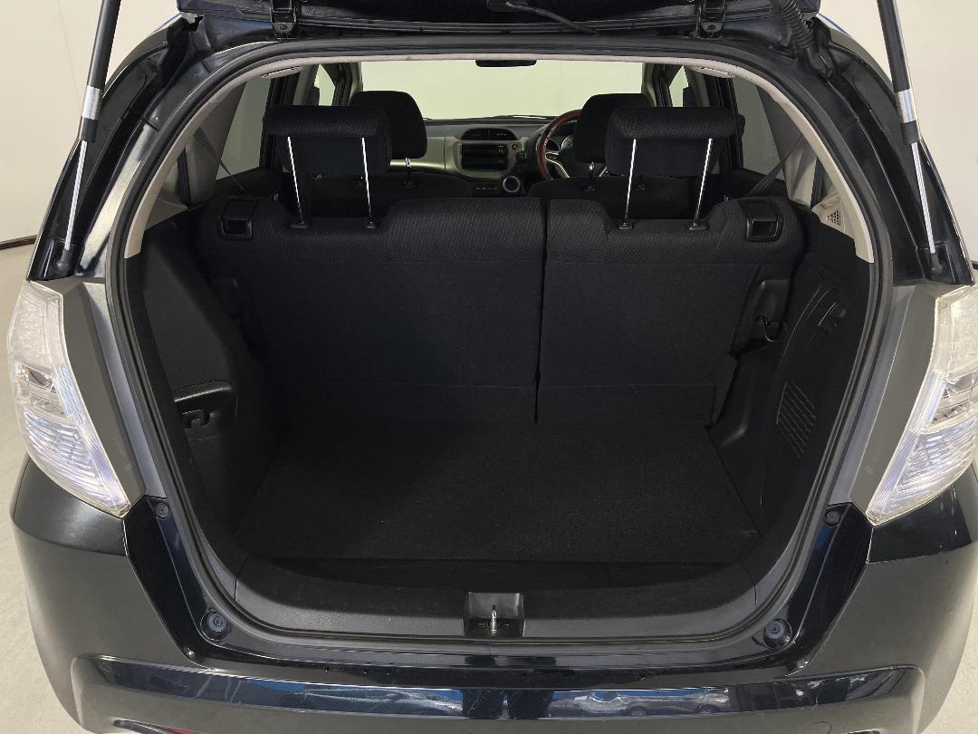 Photo '14' of Honda FIT