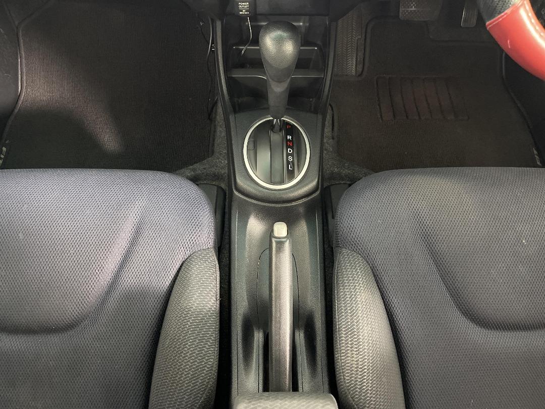 Photo '18' of Honda FIT