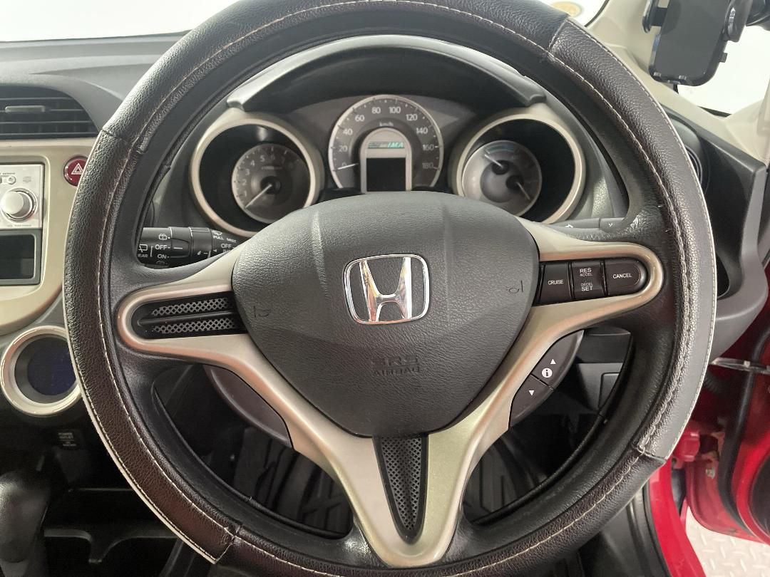 Photo '27' of Honda FIT