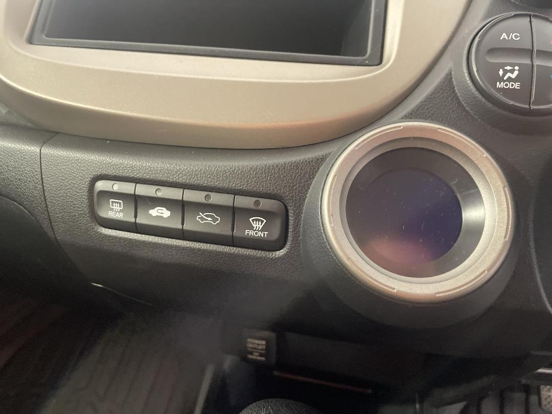 Photo '30' of Honda FIT