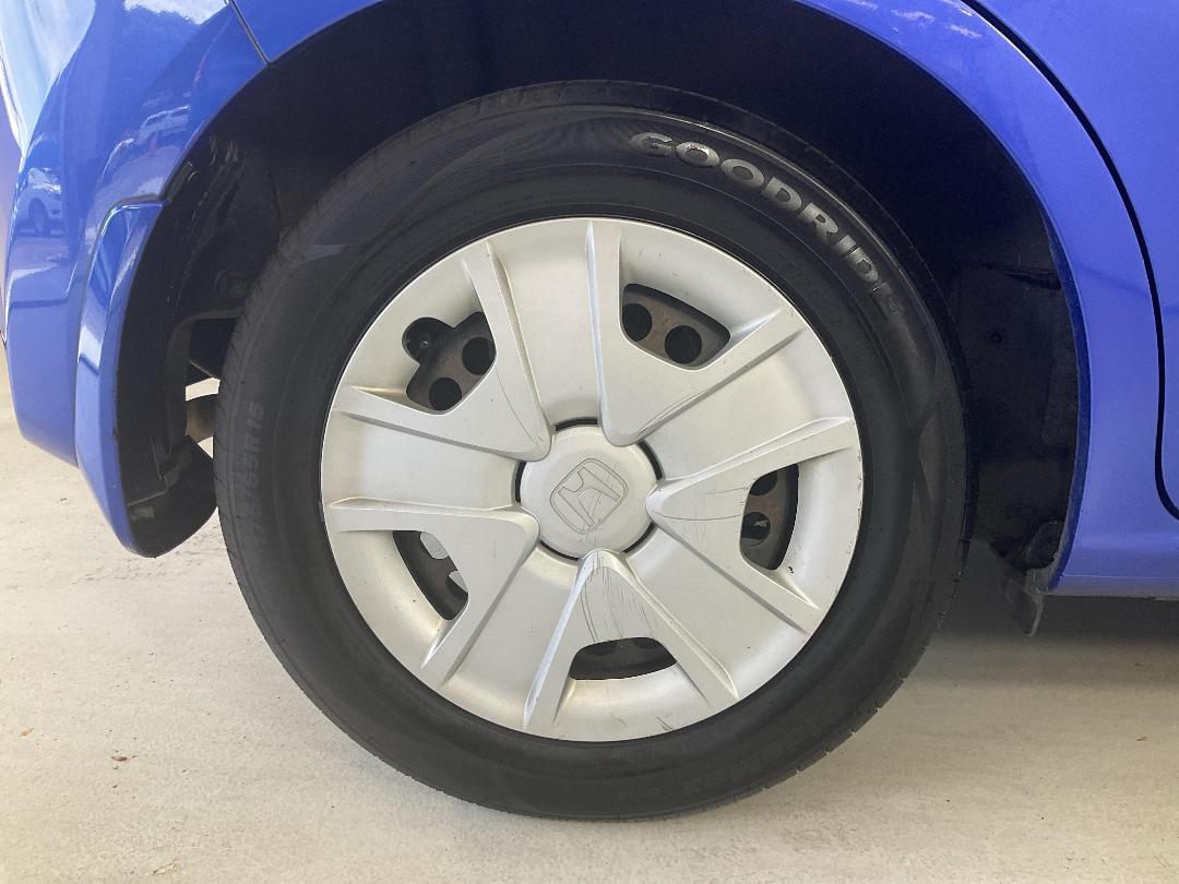 Photo '12' of Honda FIT