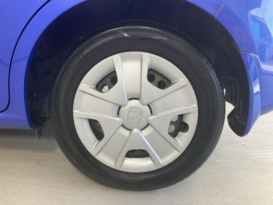 Photo '11' of Honda FIT