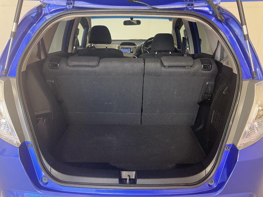 Photo '14' of Honda FIT