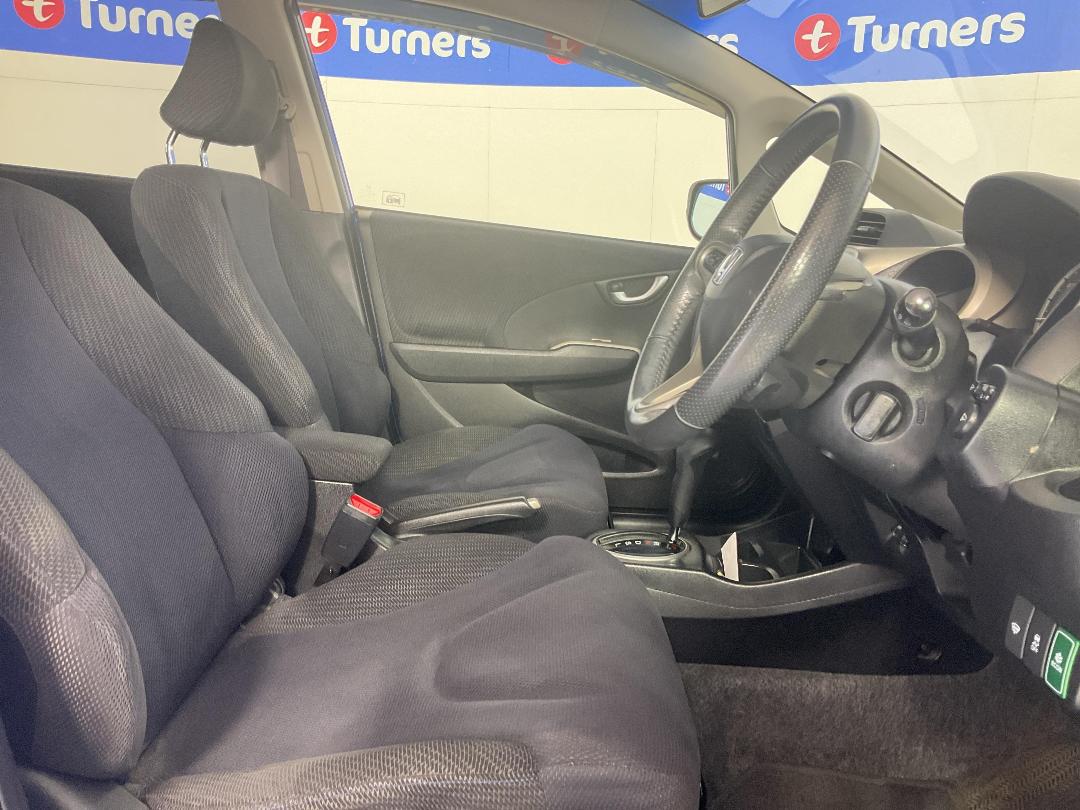 Photo '16' of Honda FIT