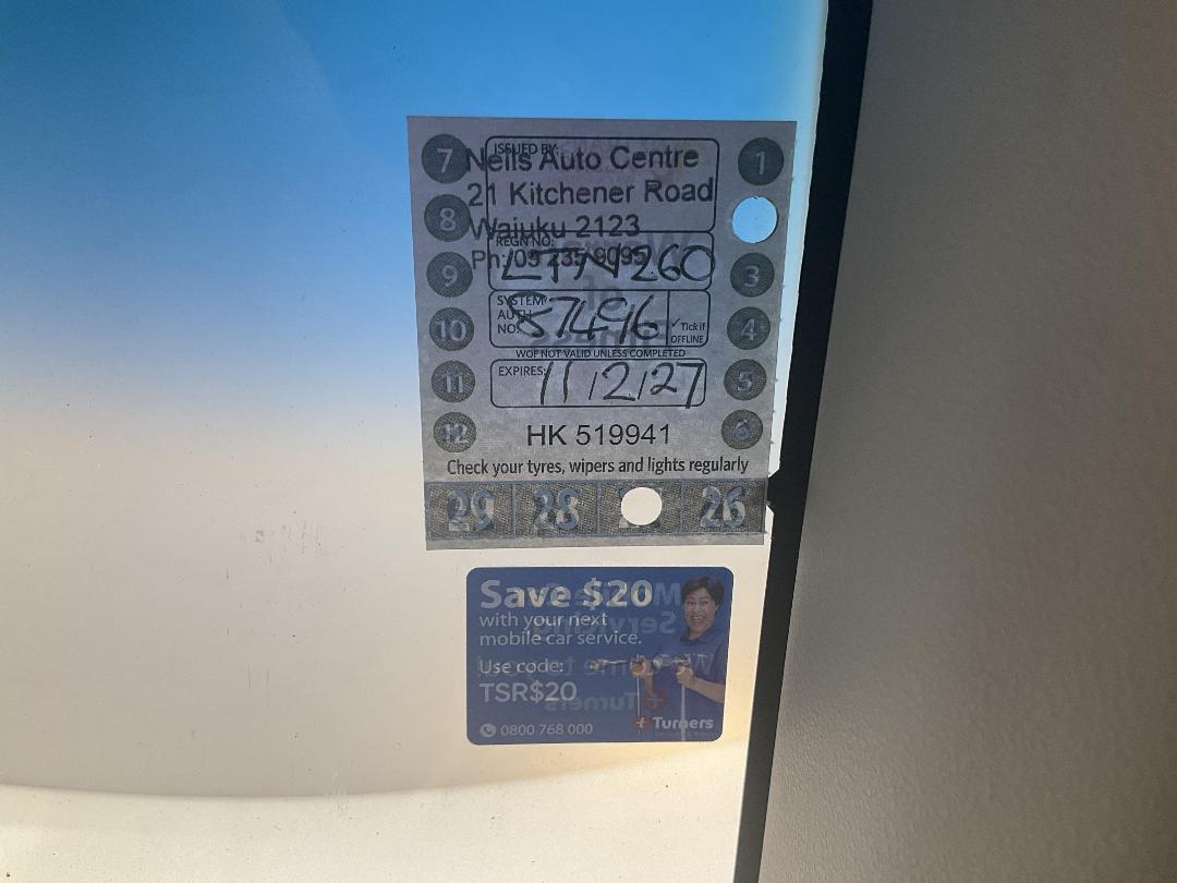 Photo '23' of Honda FIT