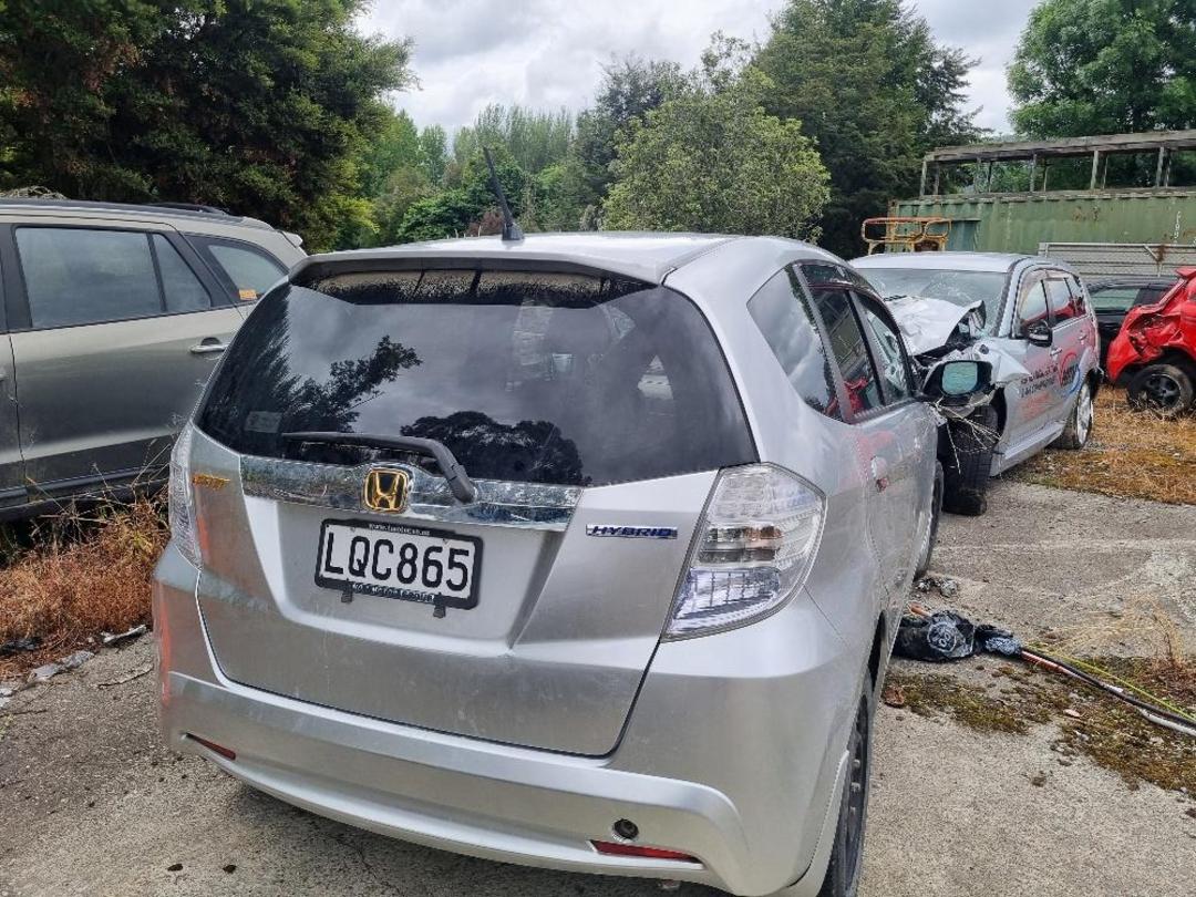 Photo '4' of Honda FIT Hybrid