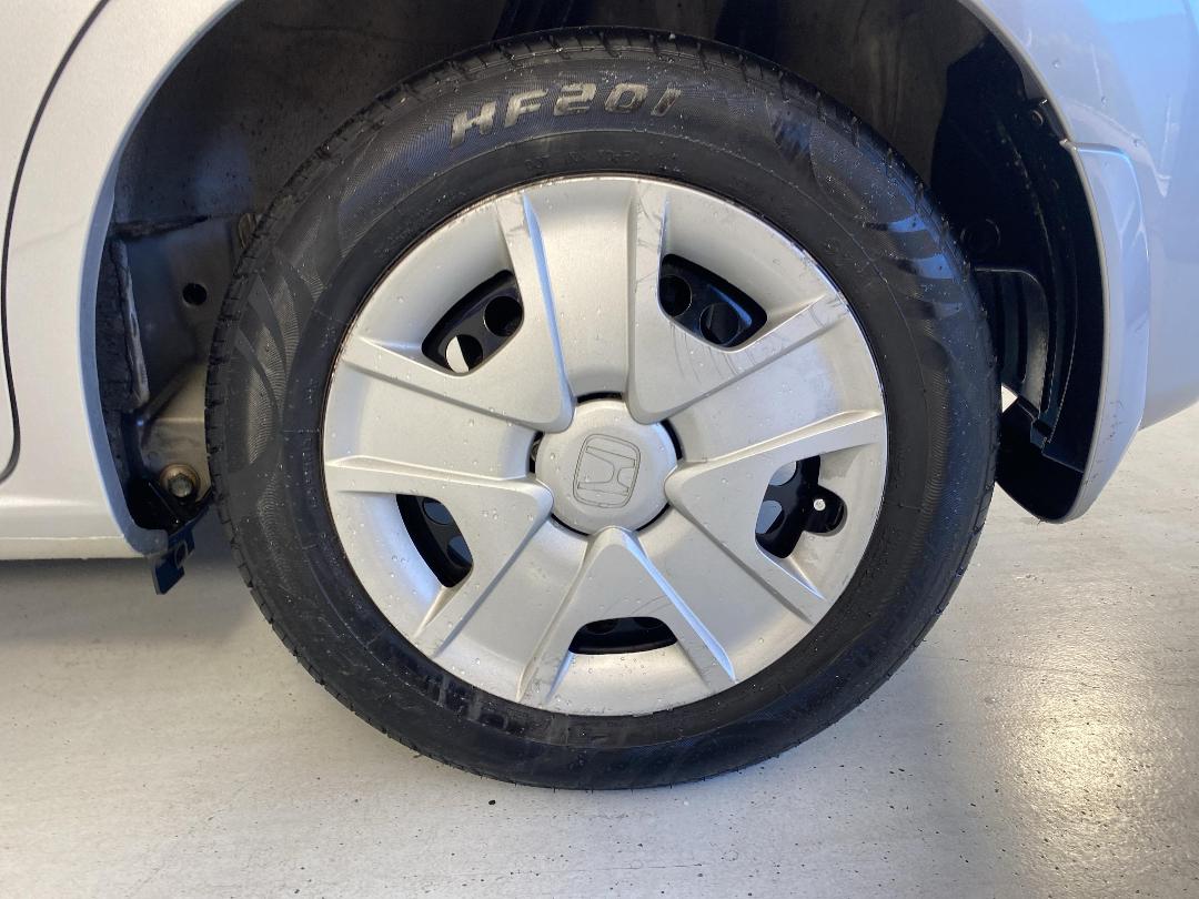 Photo '11' of Honda FIT