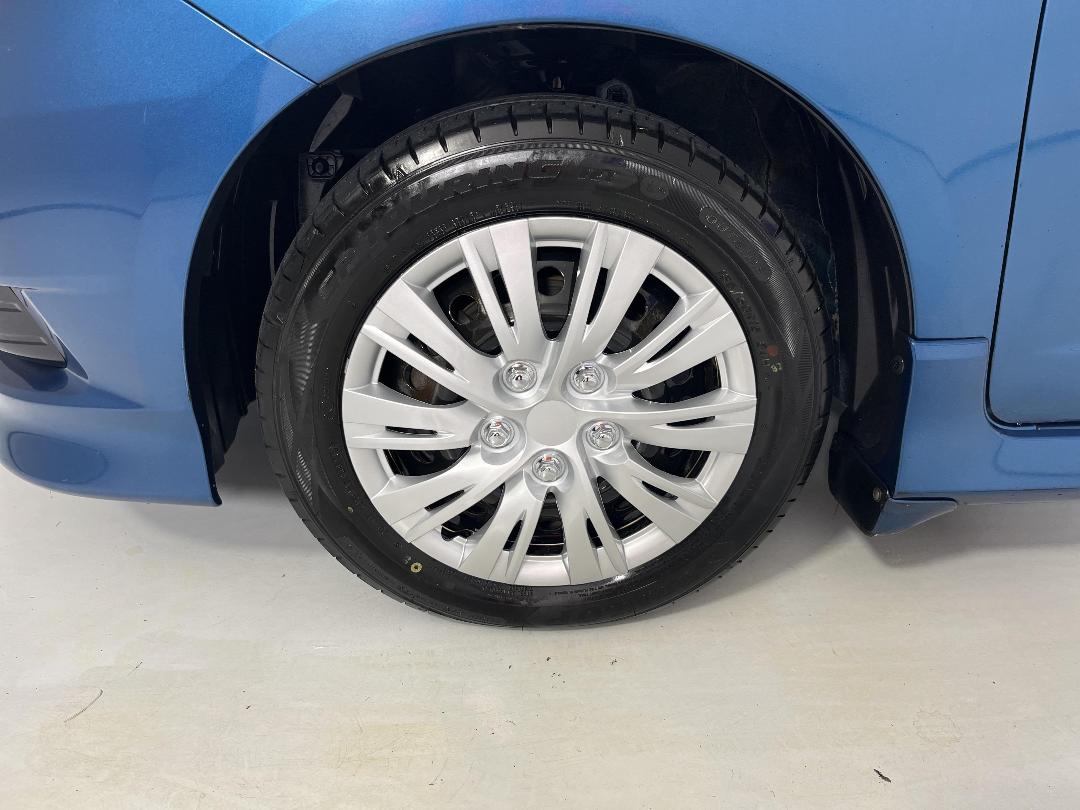 Photo '10' of Honda FIT Shuttle Photo '10' of Honda FIT Shuttle