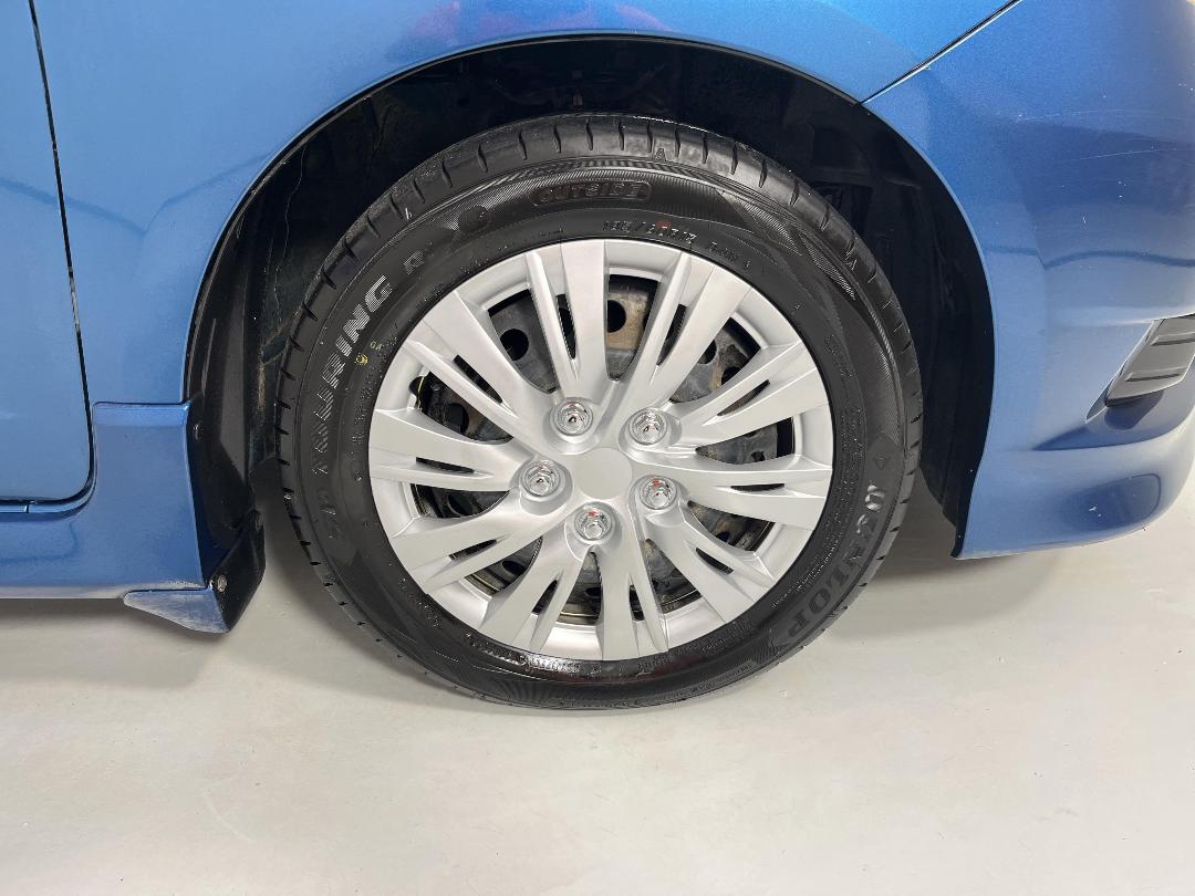 Photo '9' of Honda FIT Shuttle Photo '9' of Honda FIT Shuttle