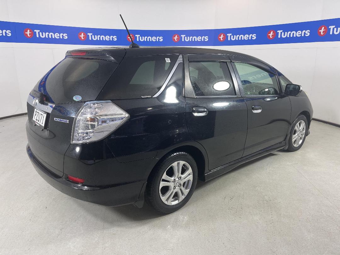 Photo '7' of Honda FIT Shuttle Photo '7' of Honda FIT Shuttle