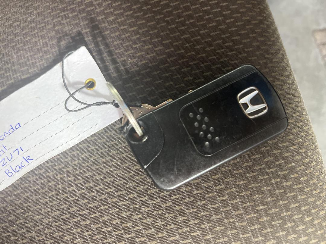 Photo '22' of Honda FIT Shuttle Photo '22' of Honda FIT Shuttle