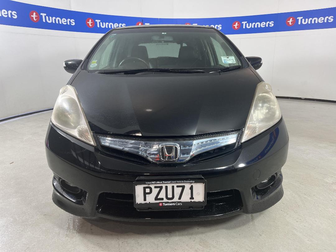 Photo '2' of Honda FIT Shuttle Photo '2' of Honda FIT Shuttle