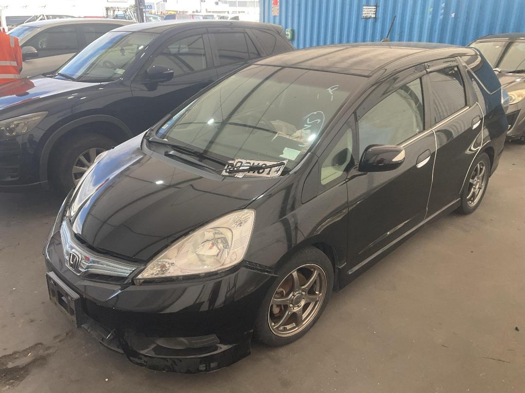 Photo '5' of Honda FIT Shuttle