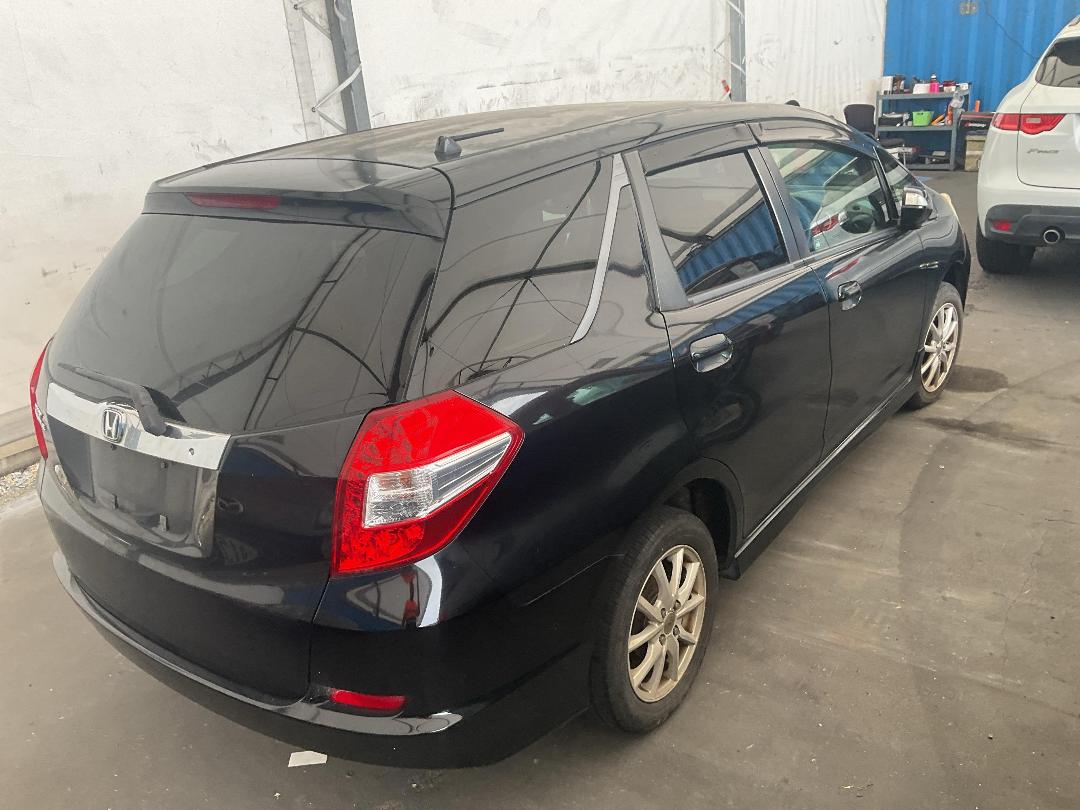 Photo '15' of Honda FIT Shuttle