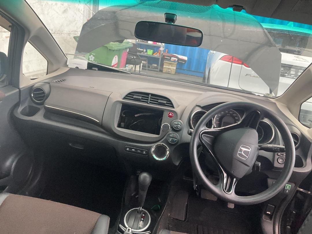 Photo '24' of Honda FIT Shuttle