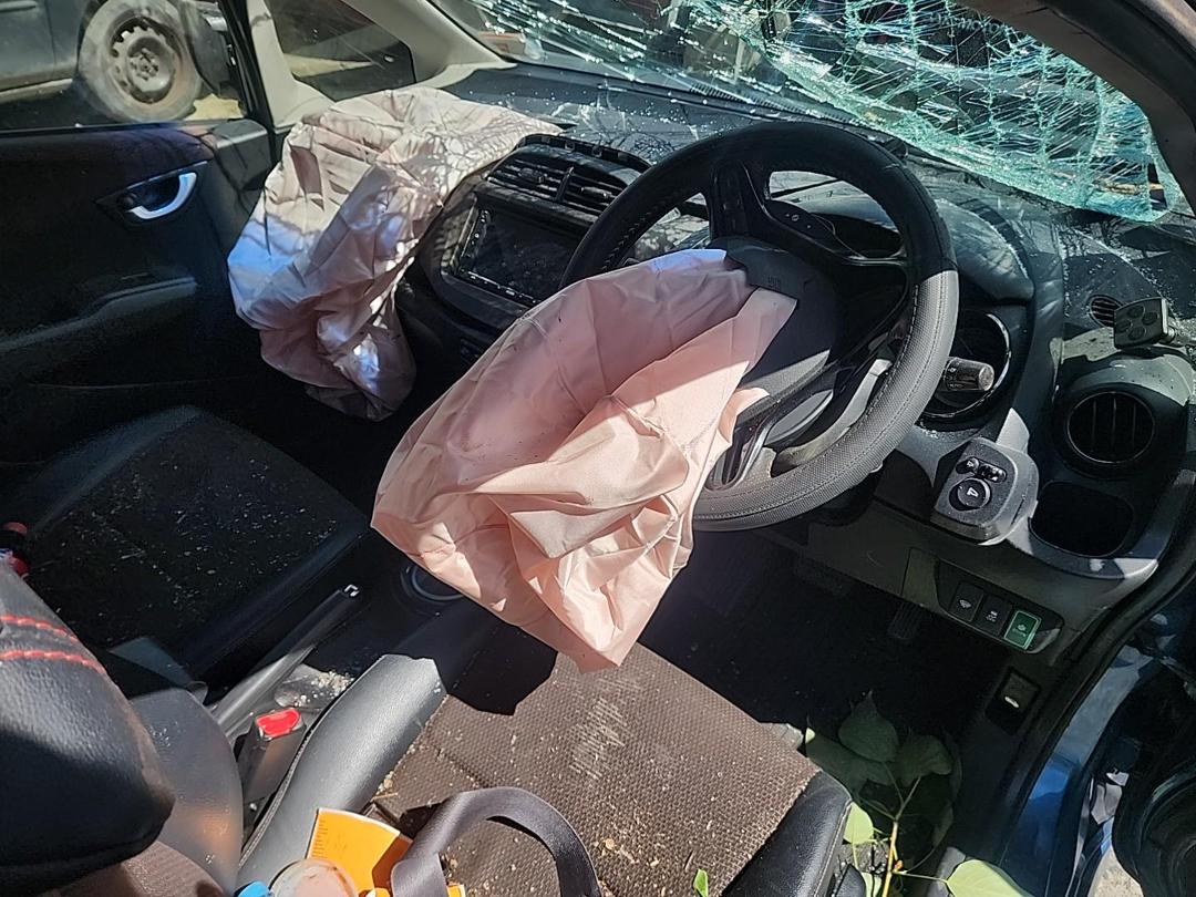 Photo '8' of Honda FIT Shuttle Hybrid