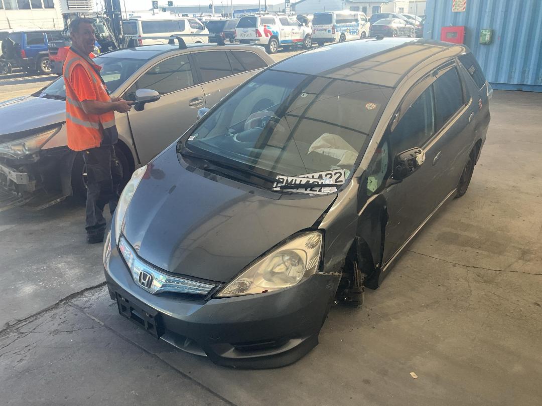 Photo '5' of Honda FIT Shuttle Photo '5' of Honda FIT Shuttle