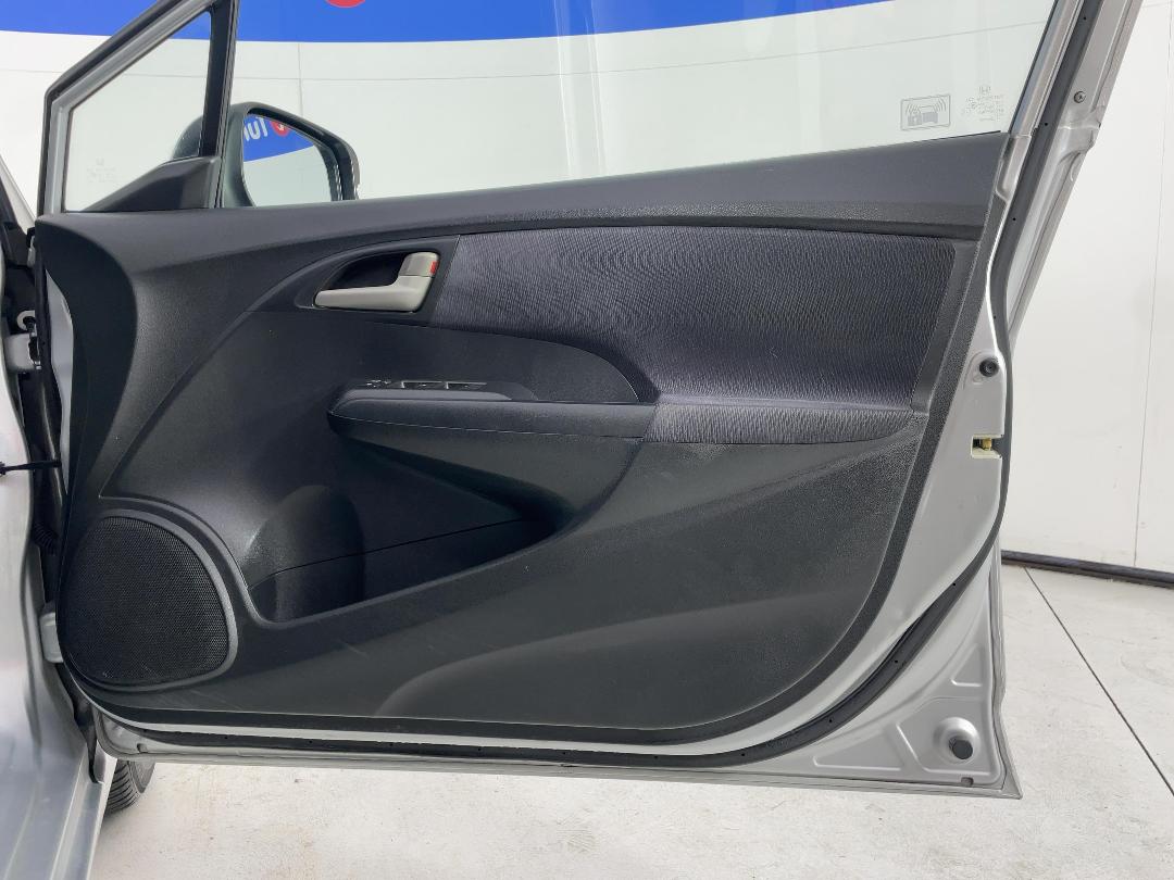 Photo '15' of Honda Insight