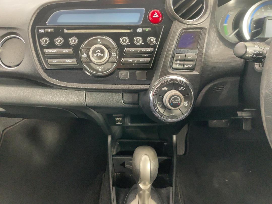 Photo '18' of Honda Insight