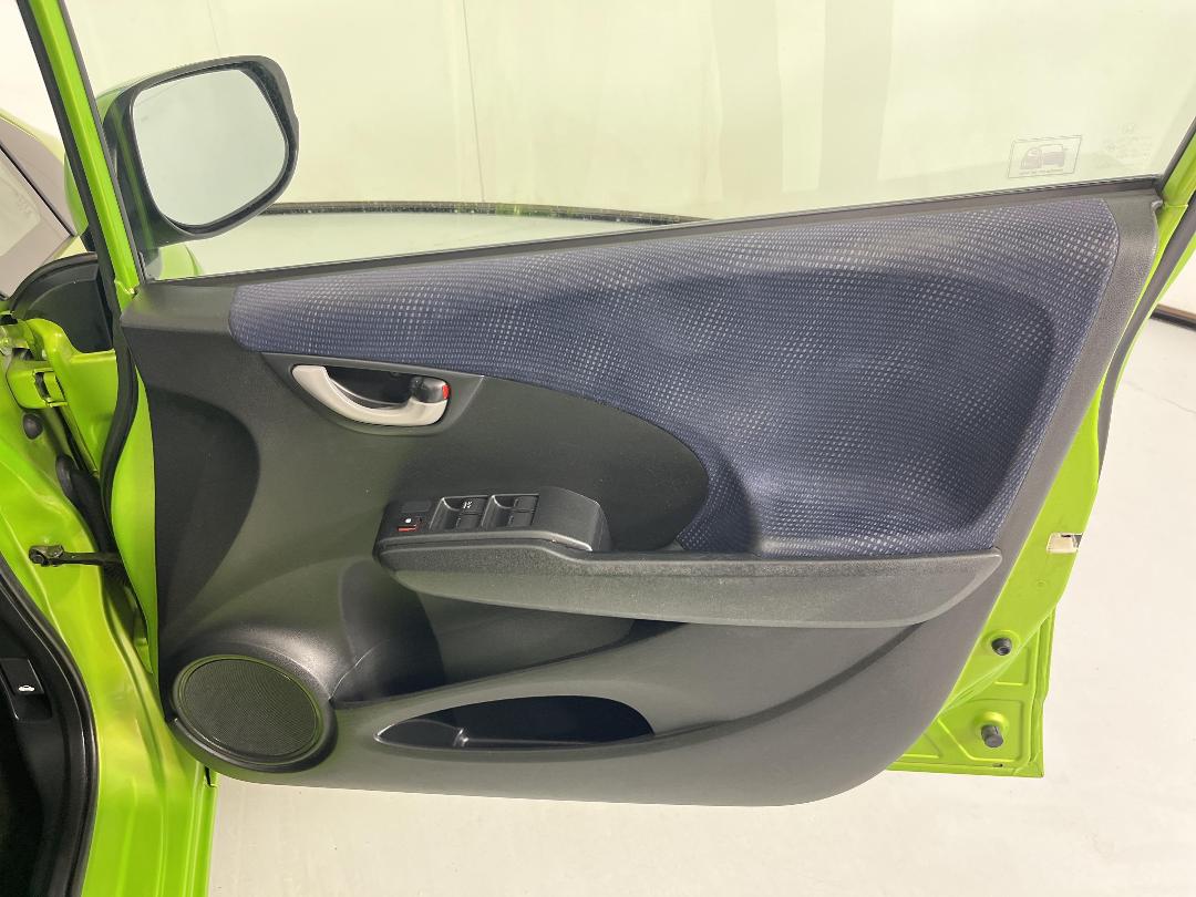 Photo '15' of Honda Jazz Photo '15' of Honda Jazz