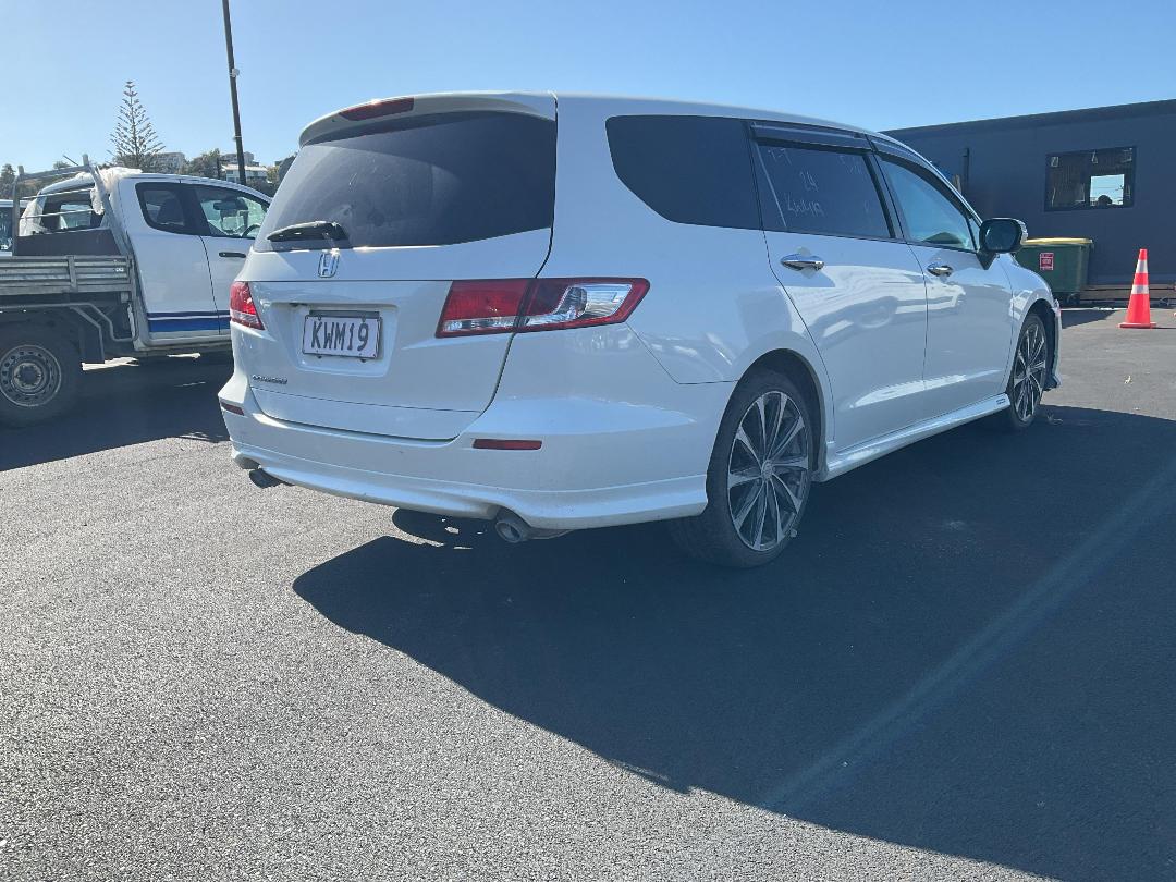 Photo '3' of Honda Odyssey