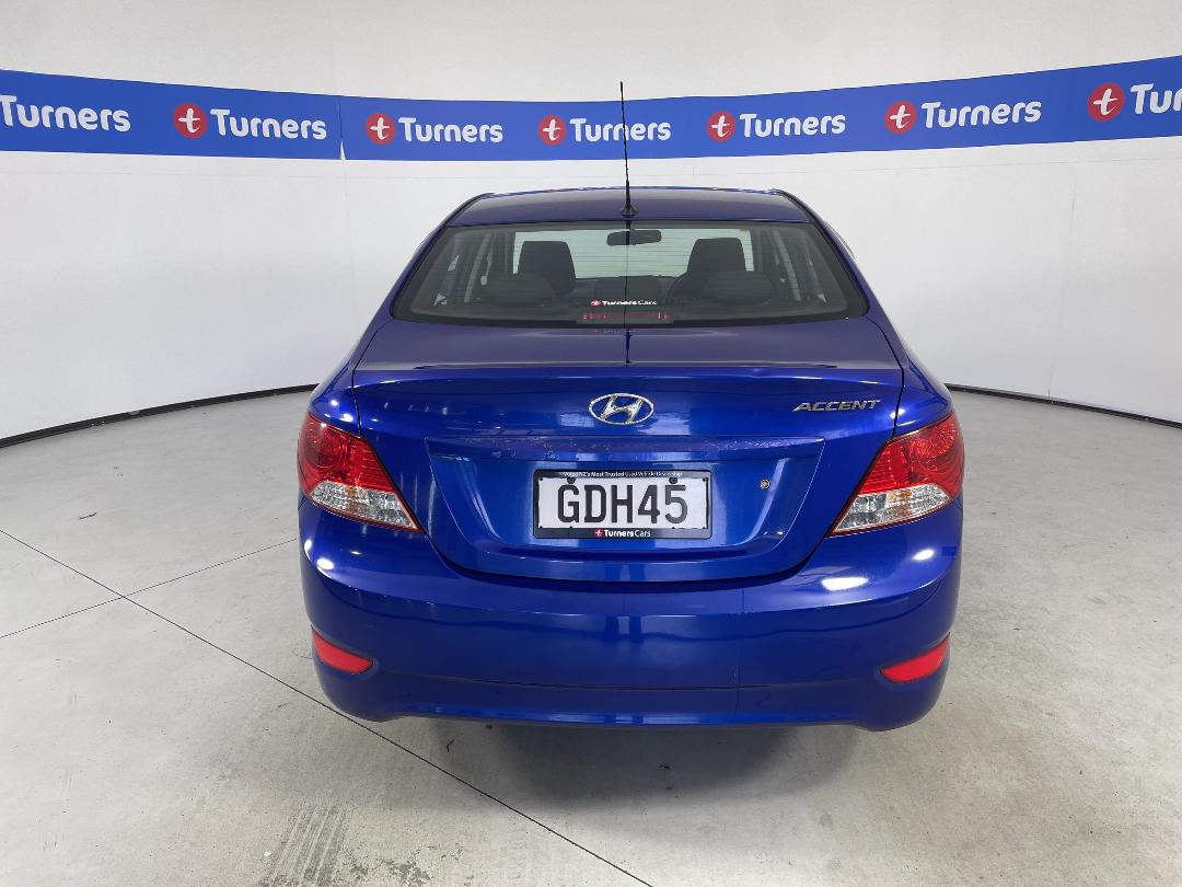 Photo '6' of Hyundai Accent