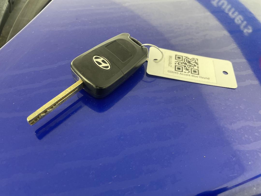 Photo '22' of Hyundai Accent