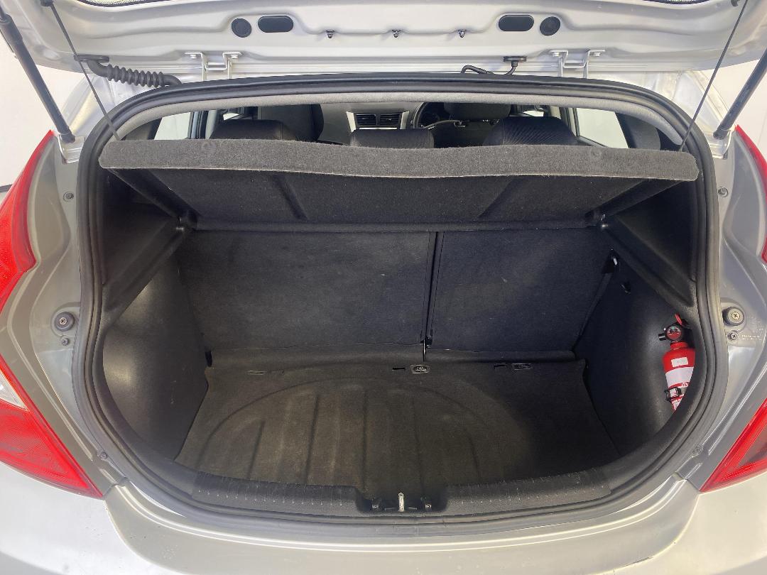 Photo '14' of Hyundai Accent