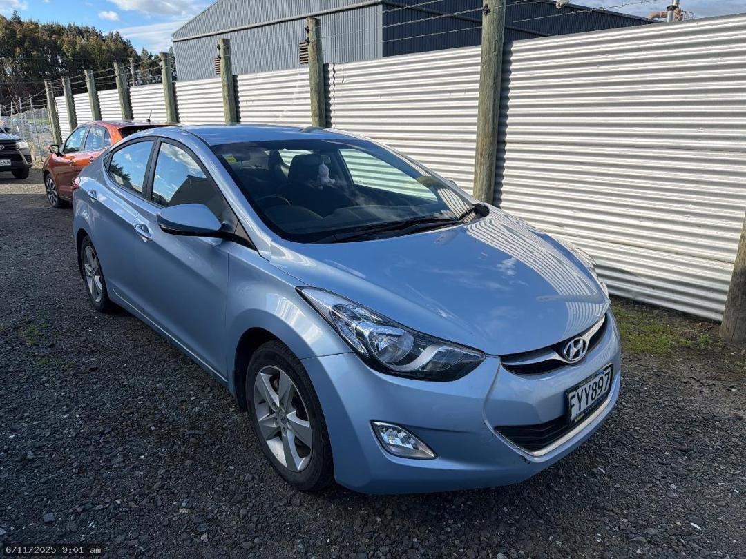 Photo '3' of Hyundai Elantra