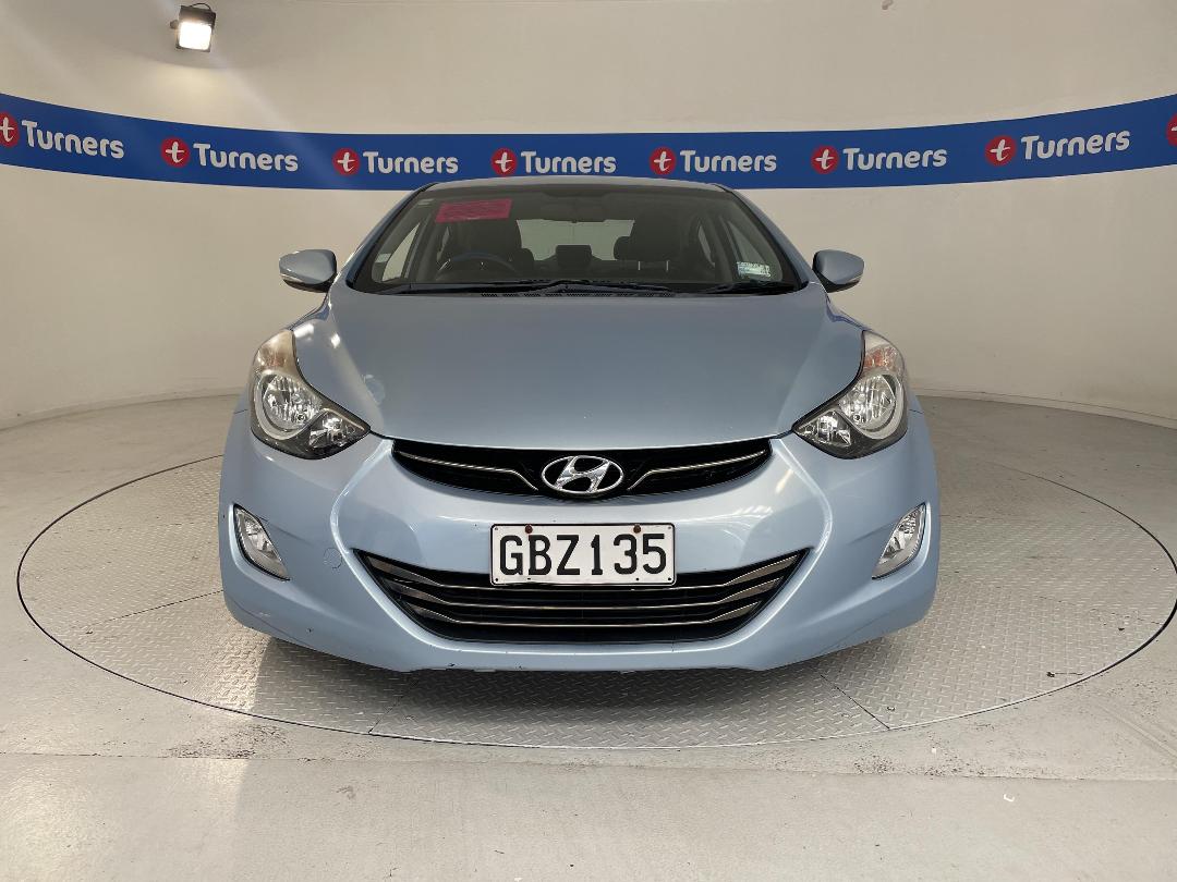 Photo '2' of Hyundai Elantra Photo '2' of Hyundai Elantra