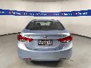 Thumbnail '6' of Hyundai Elantra