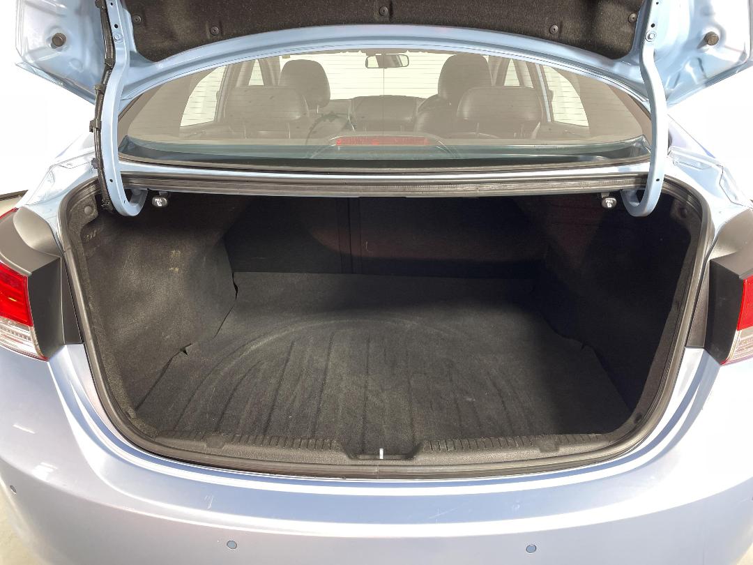 Photo '14' of Hyundai Elantra