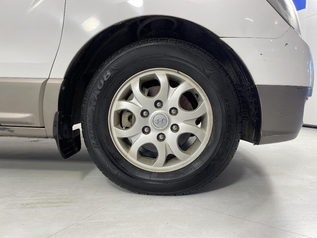 Photo '9' of Hyundai H1