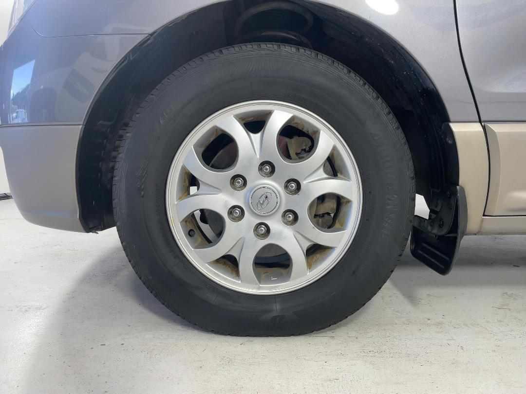 Photo '10' of Hyundai H1 Photo '10' of Hyundai H1