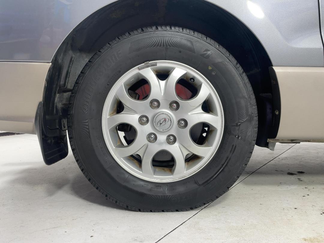 Photo '12' of Hyundai H1 Photo '12' of Hyundai H1