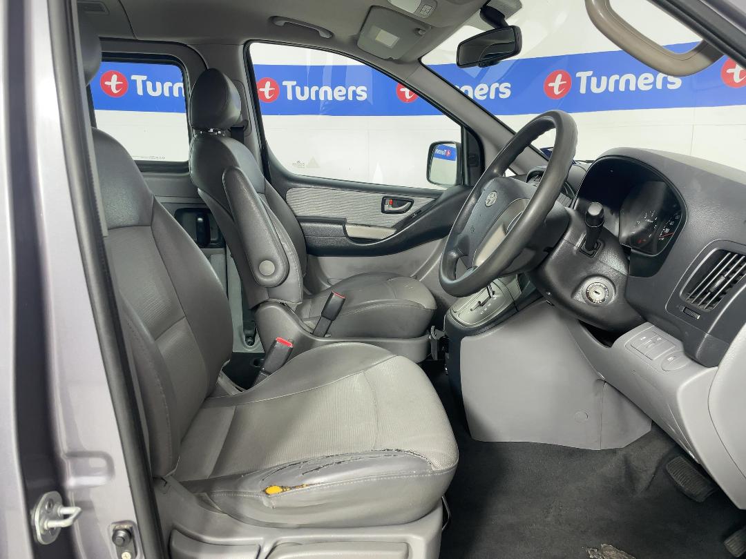 Photo '16' of Hyundai H1 Photo '16' of Hyundai H1