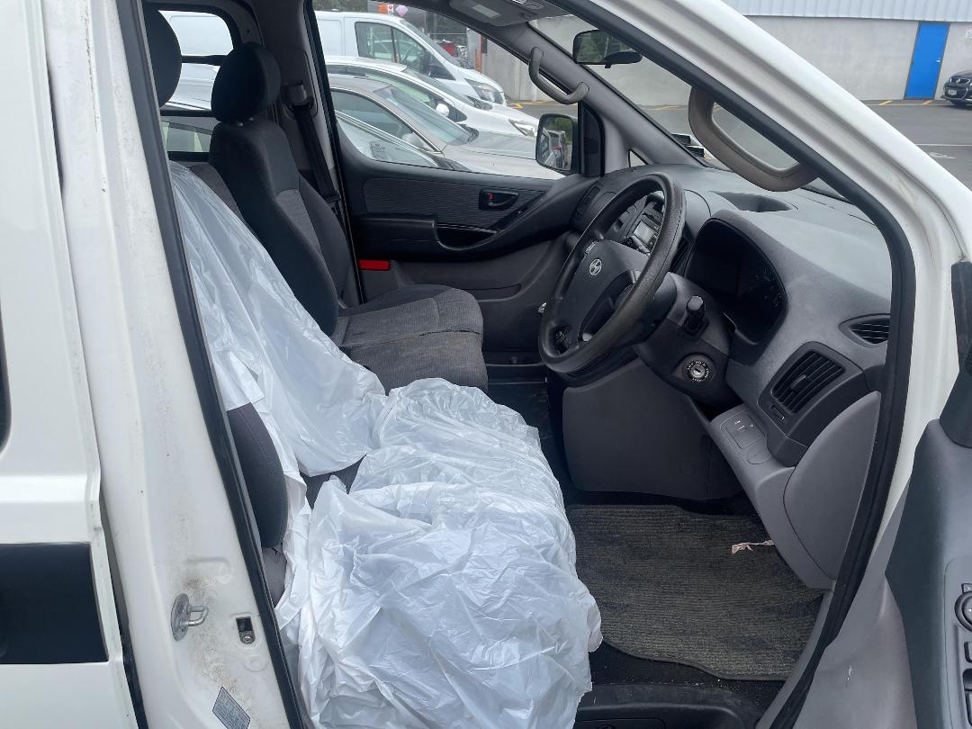 Photo '14' of Hyundai H1 Crdi S