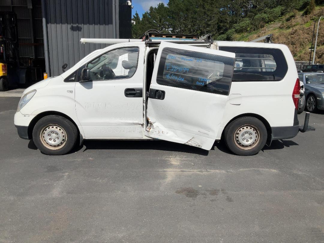 Photo '11' of Hyundai H1 Crdi S Photo '11' of Hyundai H1 Crdi S