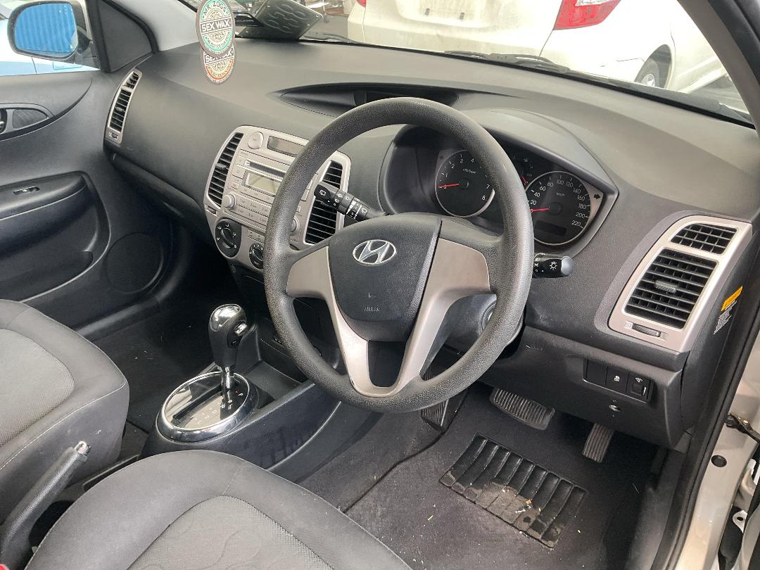 Photo '24' of Hyundai I20