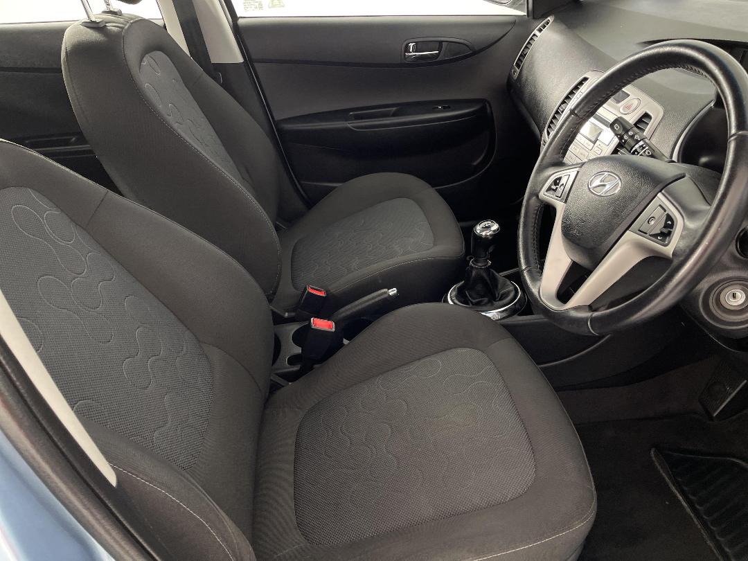 Photo '16' of Hyundai I20